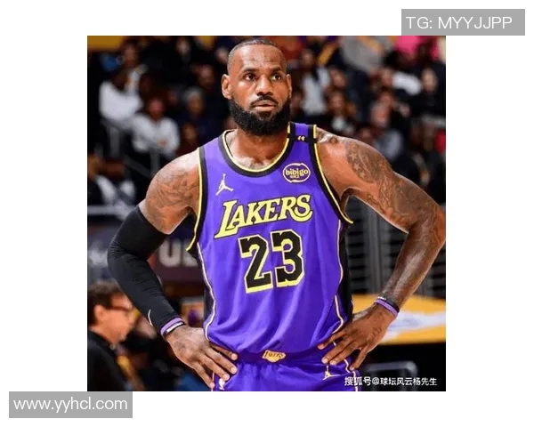 詹姆斯因小伤缺席比赛,球队陷入困境,湖人将如何应对?